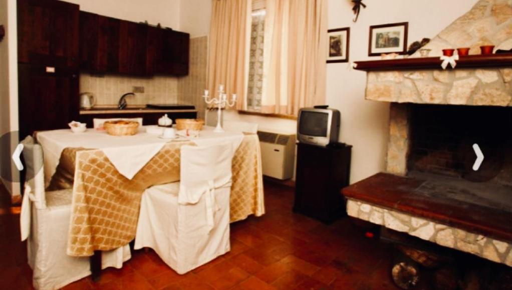Agriturismo Nuova Fattoria Bed & Breakfast Borgo Sabotino Exterior photo